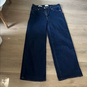 Universal Thread Wide-Leg Jeans